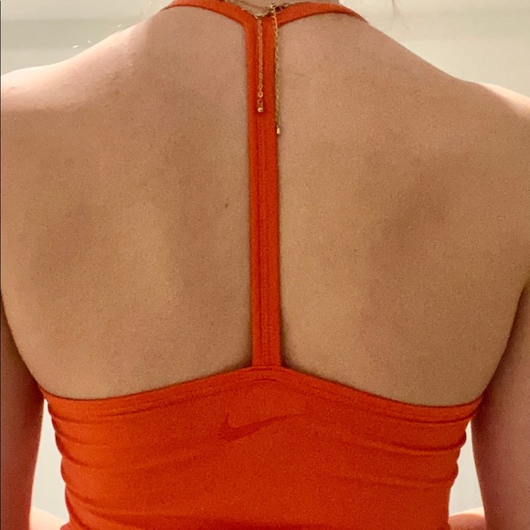 Nike tank top! - Picture 2 of 4